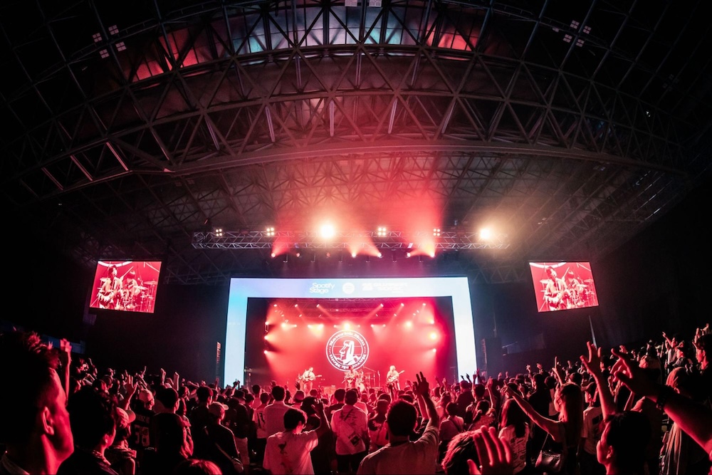 サマソニ『Spotify Stage』2026 DAY3レポ:PEOPLE 1、にしな…鮮烈なステージ HALCALI、yamaら「Gacha Pop」勢の活況の画像2-4