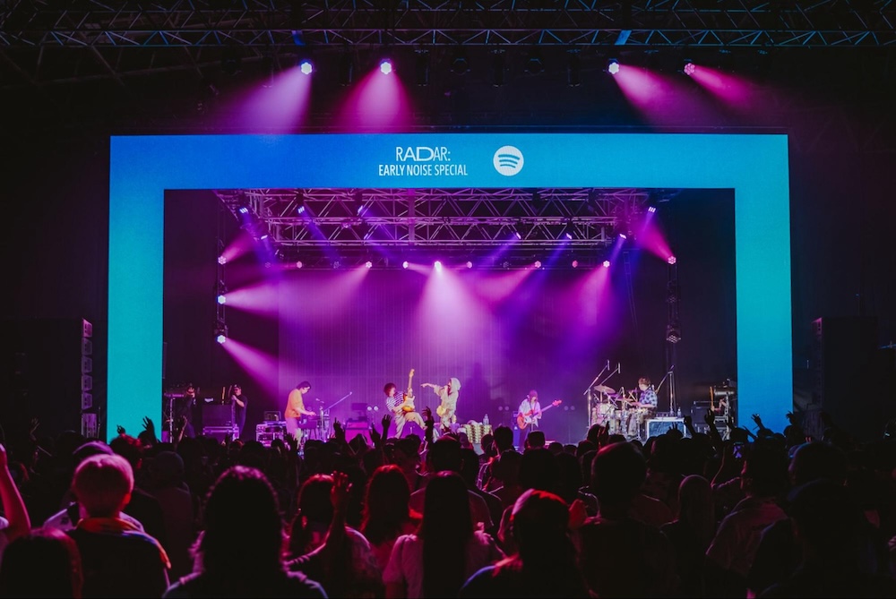 サマソニ『Spotify Stage』2026 DAY3レポ:PEOPLE 1、にしな…鮮烈なステージ HALCALI、yamaら「Gacha Pop」勢の活況の画像7-1