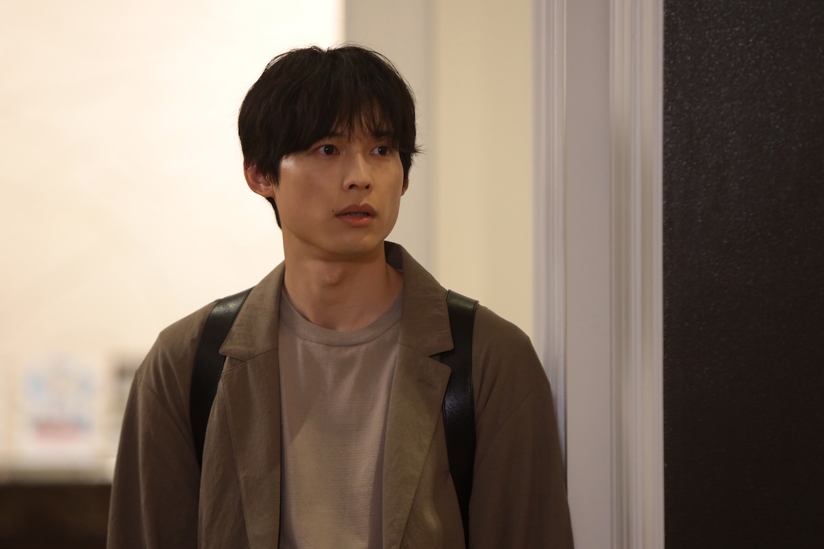 松村北斗は“重すぎる愛”がよく似合う