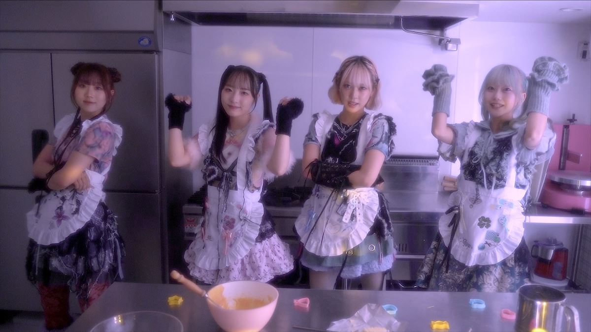 「マドレーヌ」MVより