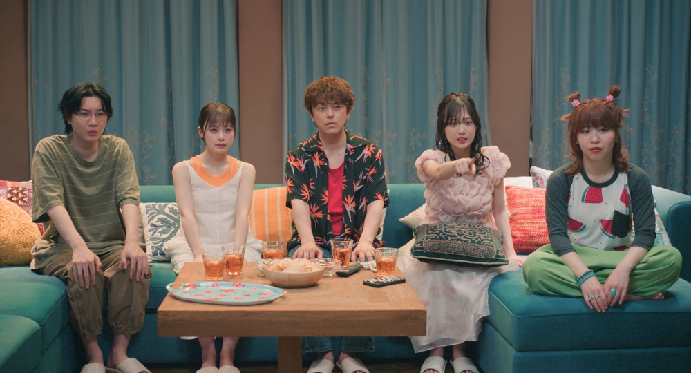 『バカンスの法則』11話の場面カットより
