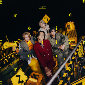 『Emotion』初回限定盤Aジャケット写真