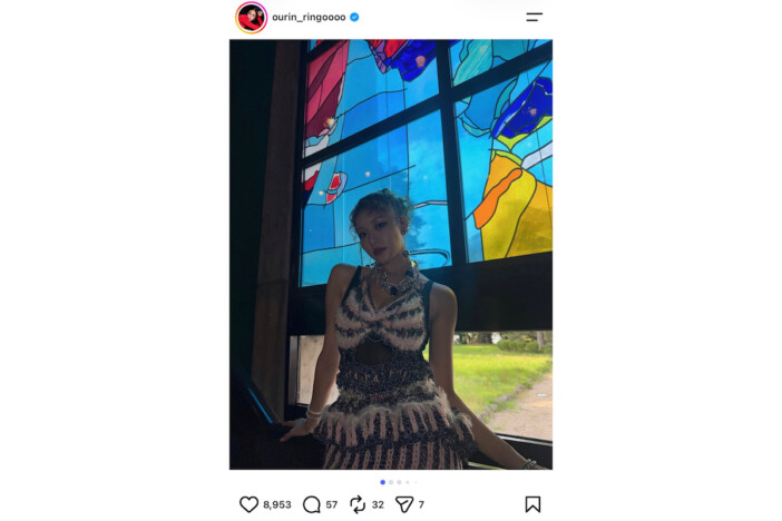 王林、ゴージャスな個性派ニットドレス姿でセルフィ　「息を呑むほどの美」「異次元のスタイル」「青森県の宝」