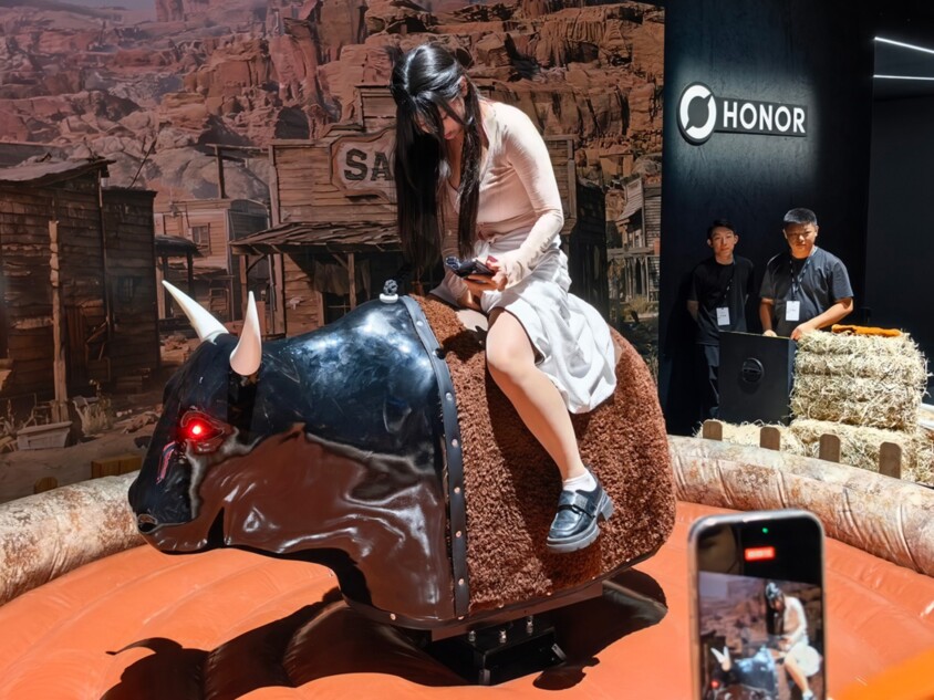 ロデオマシン上での撮影デモ
