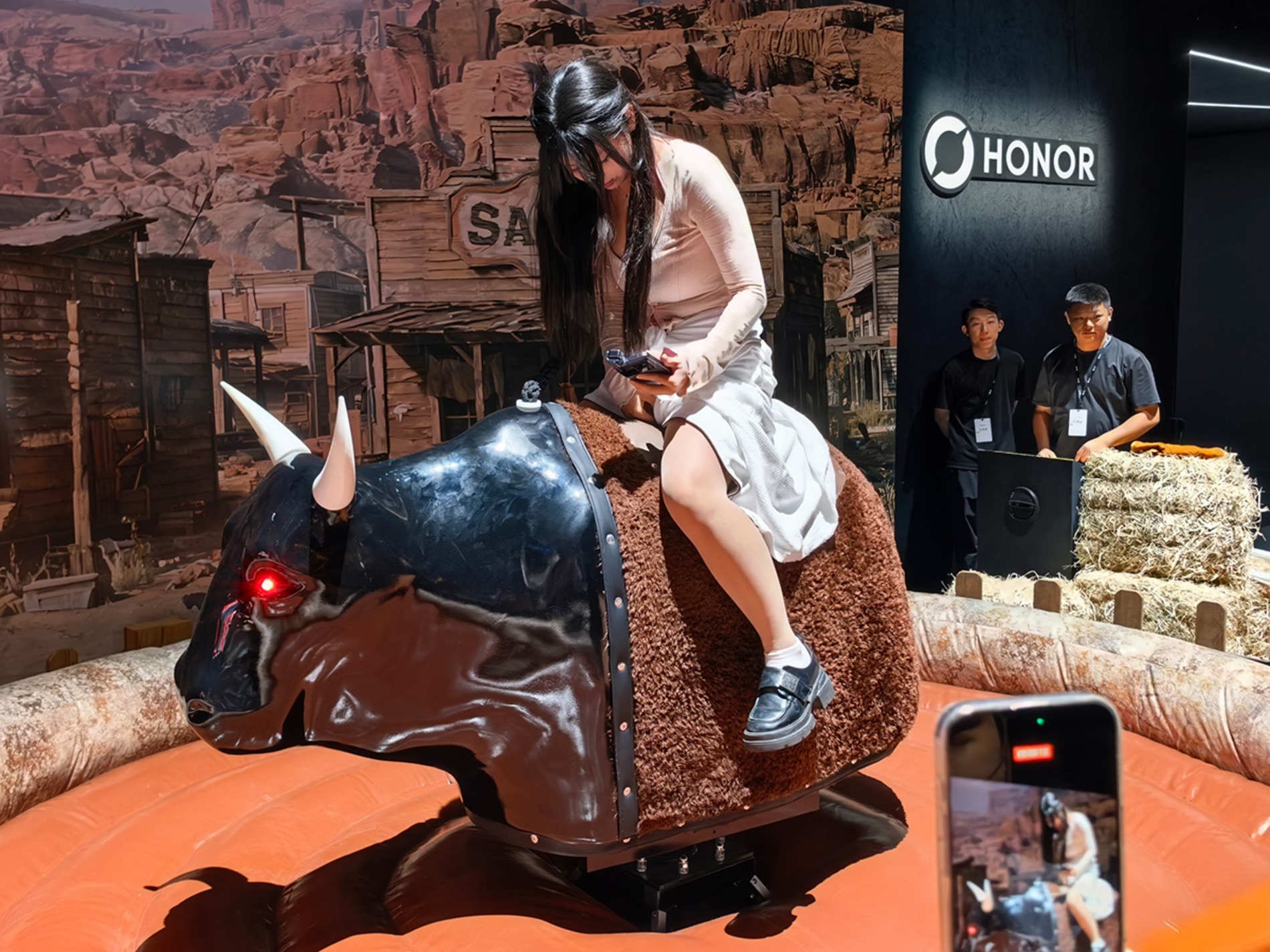 ロデオマシン上での撮影デモ
