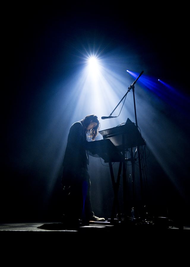 『Dios Live “Mirrored”』より
