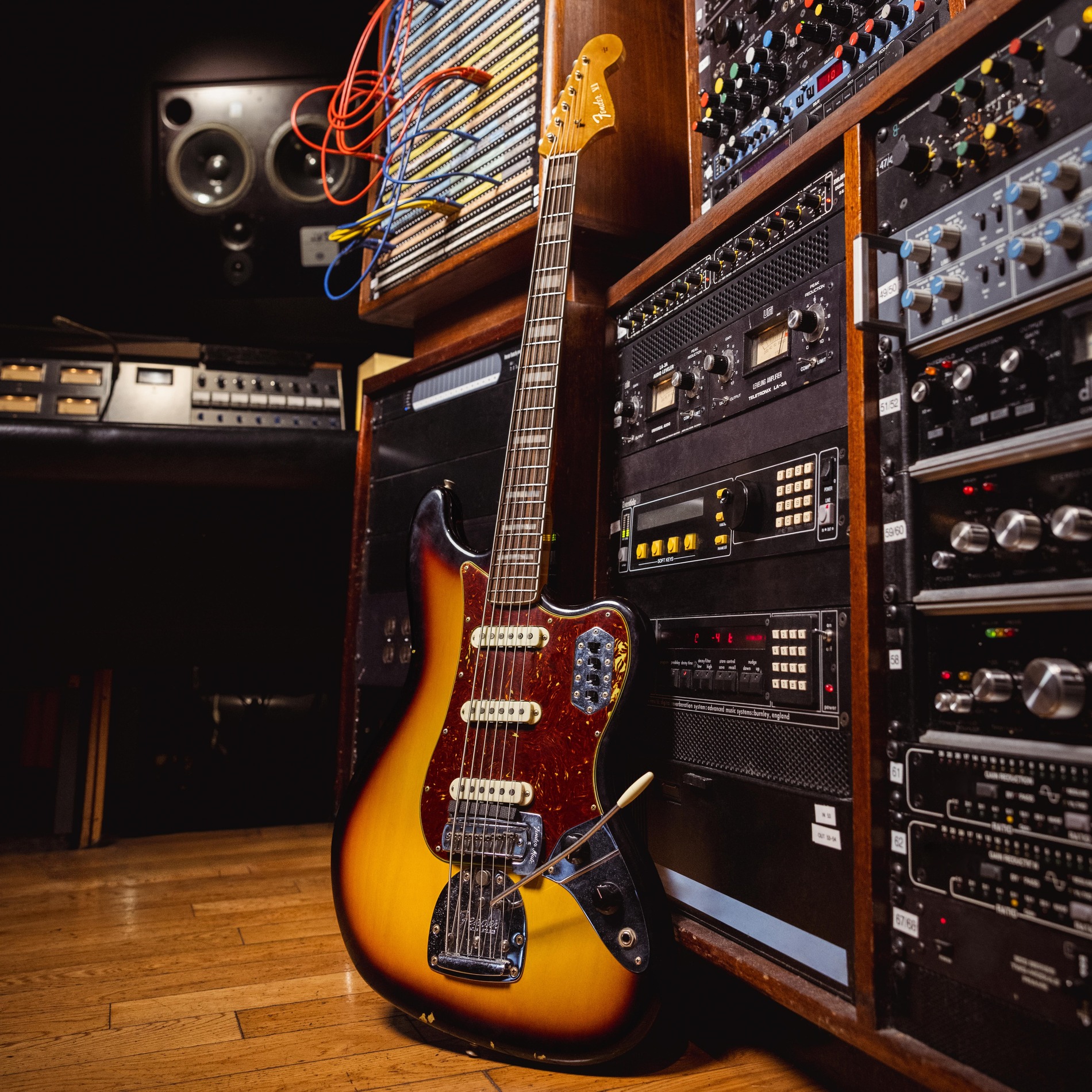 Fender Custom Shopがハリスン仕様Bass VIを発表