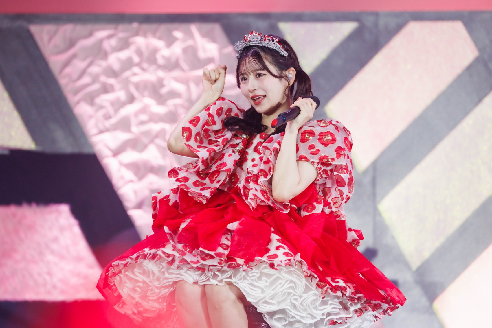 月足天音