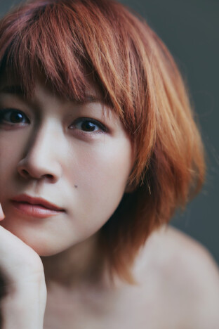 BONNIE PINK、年末恒例のアルバム再現ツアー第3弾開催 2004年リリース『Even So』を披露