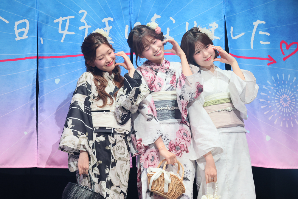 ゆあ（小林ゆあ）＆あやか（伊藤彩華）＆すみれ（表すみれ）