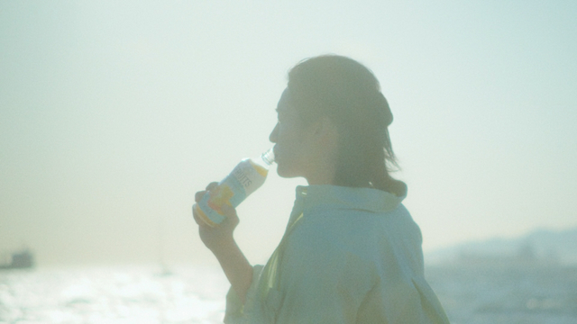 キリン 午後の紅茶 FRUITS & ICE TEA『午後のフルーツティー』篇より