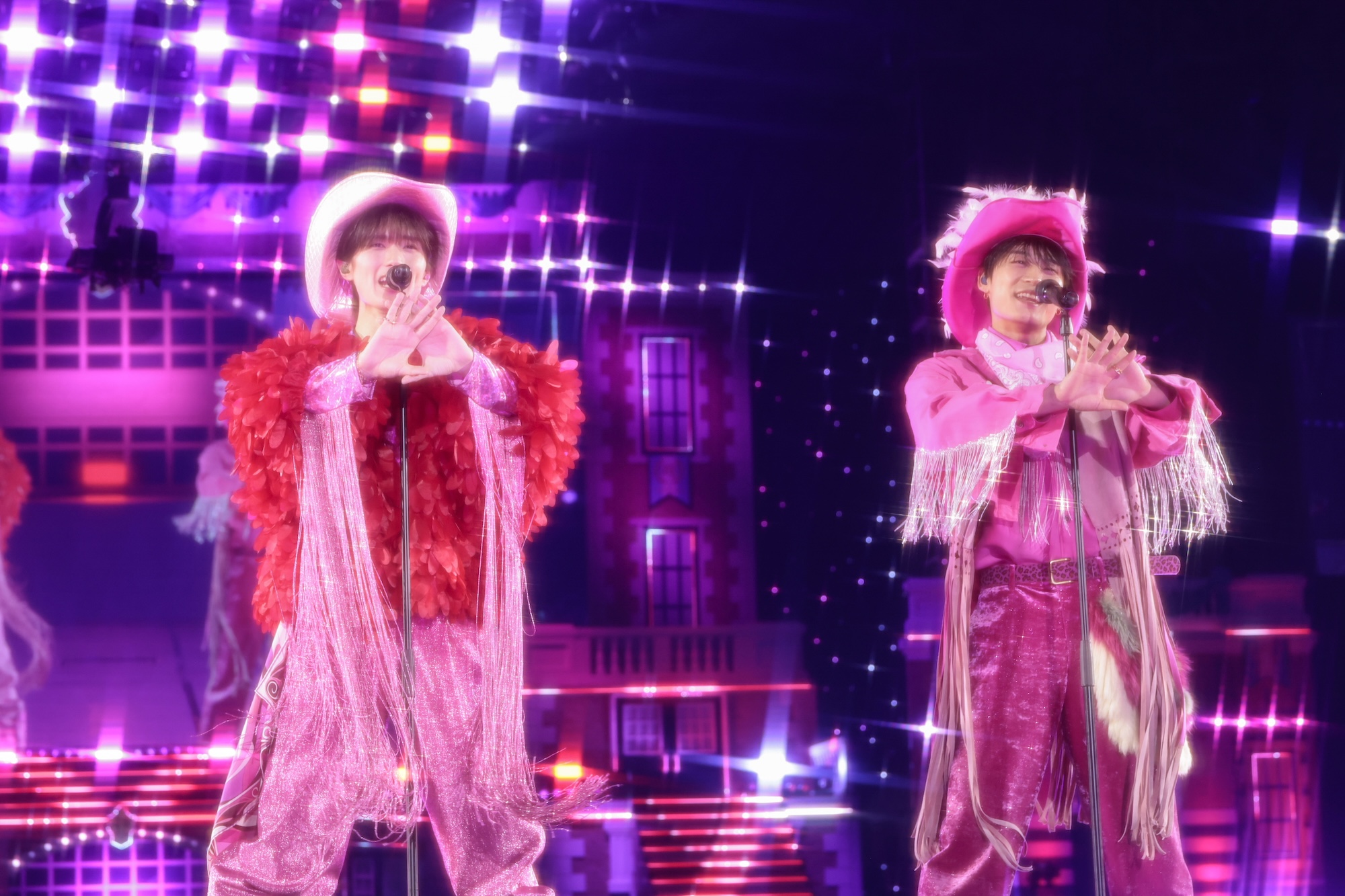 鶴 and 亀