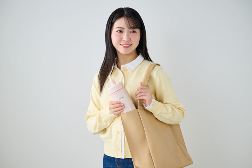 バッグにしまう感覚