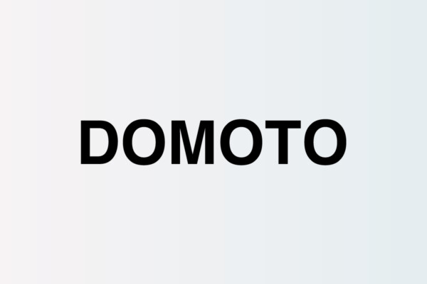 堂本光一&堂本剛、ふぉ~ゆ~へと渡した“イズム” 「僕らの半分はDOMOTOで出来ている」――愛とリスペクトで繋がれた絆