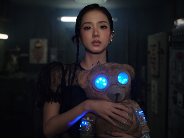 BLACKPINK JISOO、ソロ新曲「CLICK」リリース ジョセフ・カーンが監督務めたMV公開も