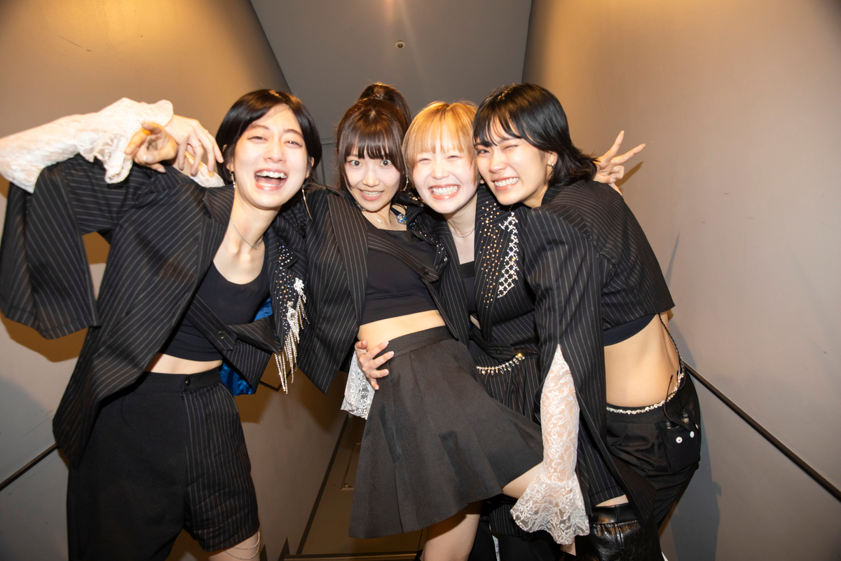 ExWHYZ ライブ写真