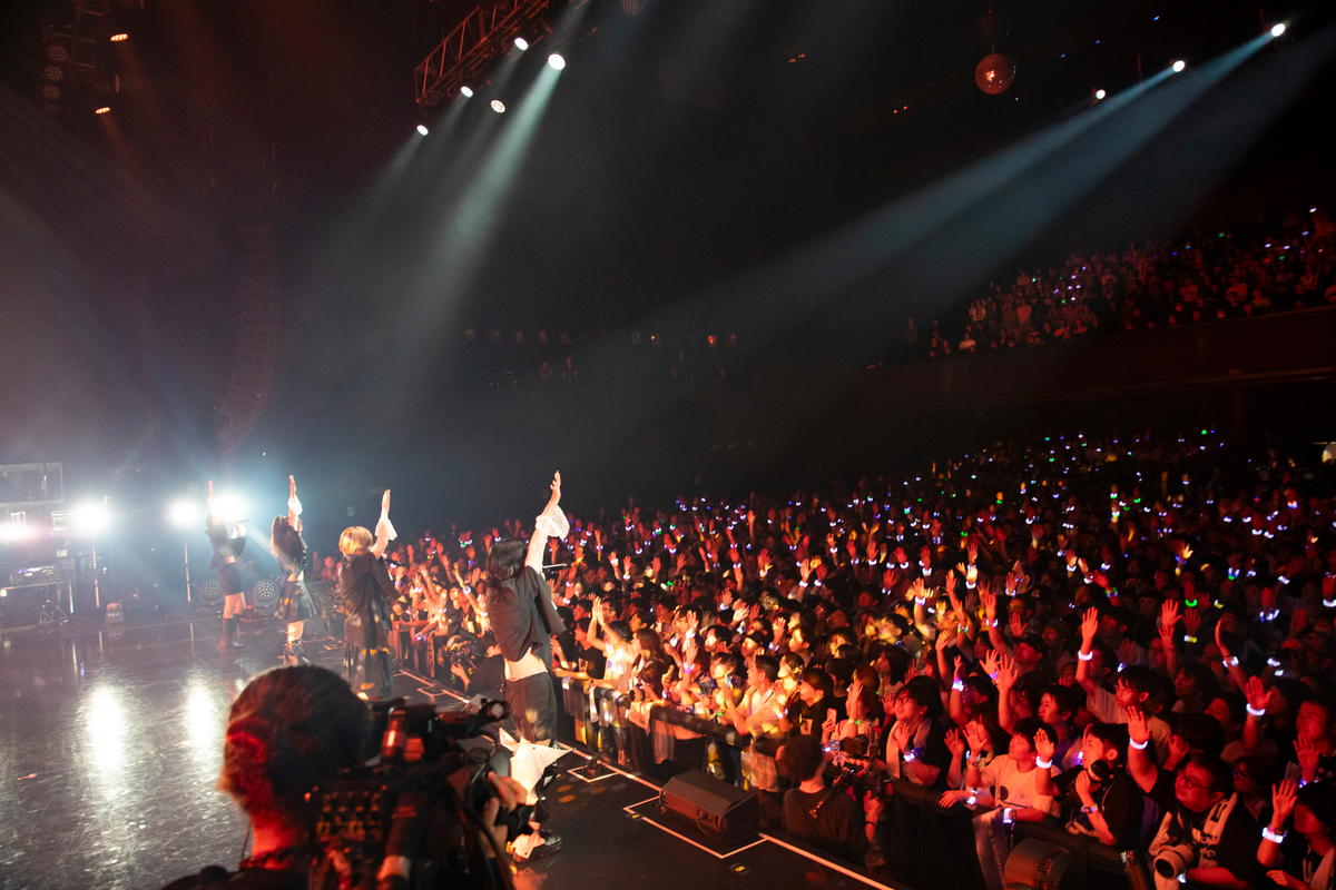 ExWHYZ ライブ写真