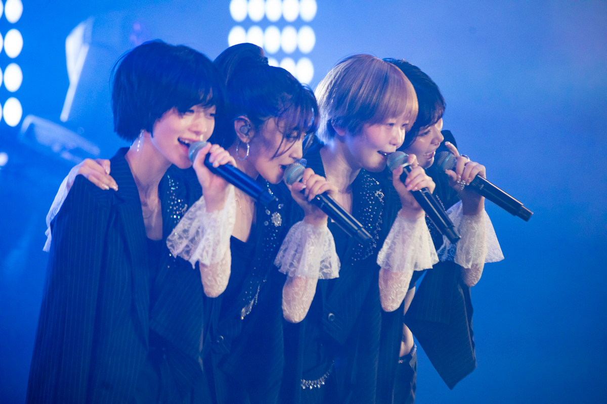 ExWHYZ ライブ写真