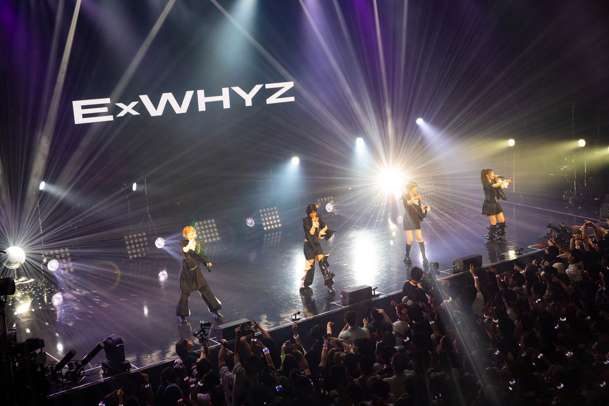 ExWHYZ ライブ写真