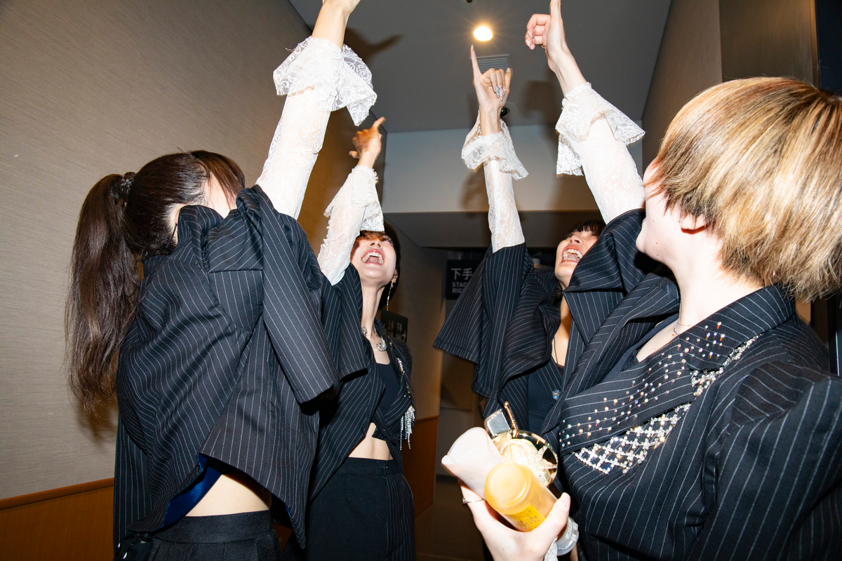 ExWHYZ ライブ写真
