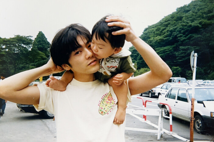 尾崎豊の妻・尾崎繁美が綴る『ふたりの尾崎』11月19日刊行 夫と息子の笑顔を守った半生