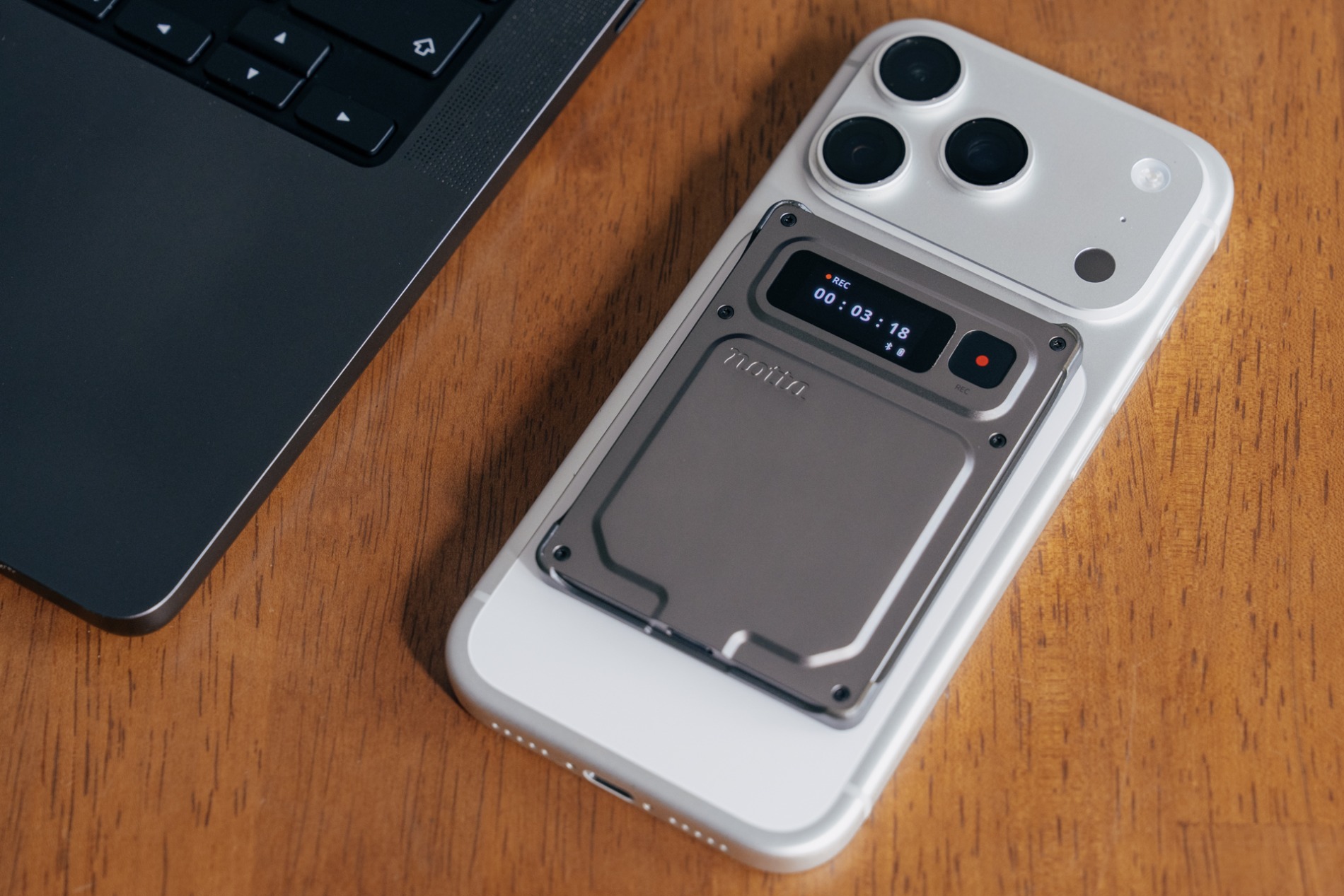 より薄く賢く進化した『Notta Memo Pro』