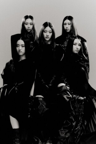 ガールズグループ eyed、“序章”となる「silence」と「shock」リリース 5人のプロフィール明らかに
