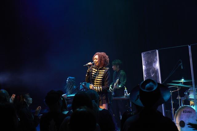 Crystal Kay ビルボードライブ公演より