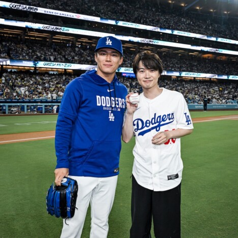『ゴジラ-0.0』神木隆之介がドジャースタジアム始球式に登板　山本由伸と“バッテリー”に