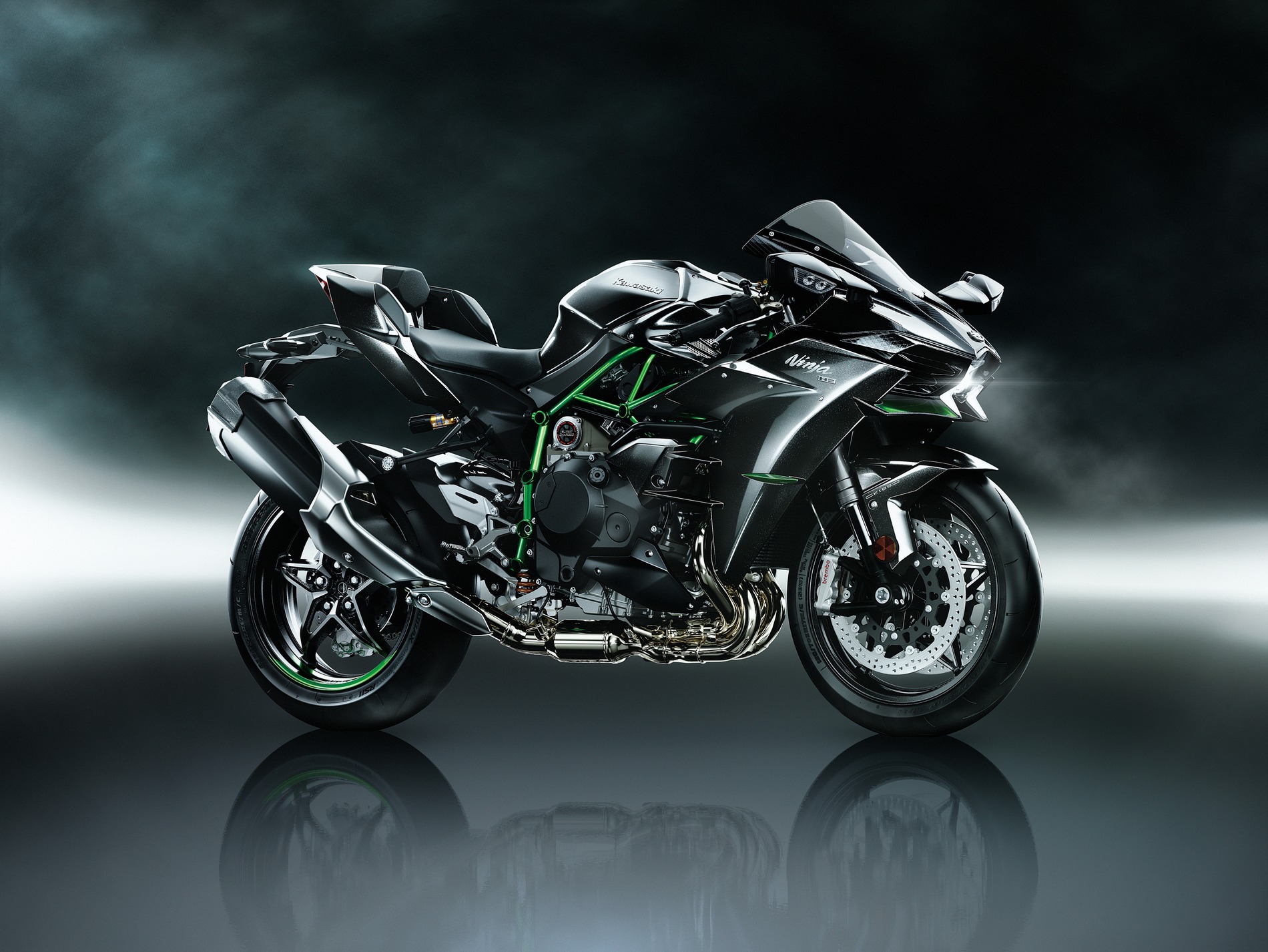 新型『Ninja H2 CARBON』2027年春導入