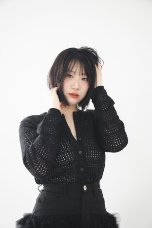 シンガーソングライター まつり、再始動を告げる新曲「最後にしないで」リリース リリックビデオも公開
