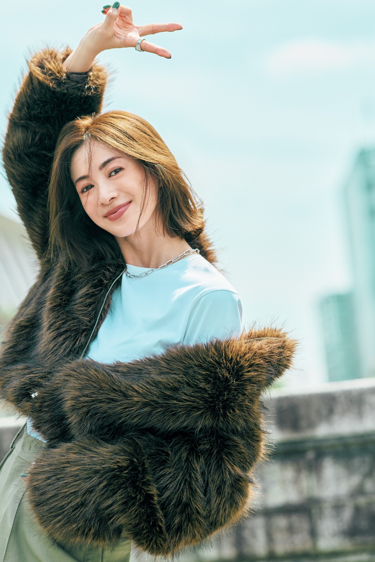 木村佳乃が表紙の『STORY』11月号の画像