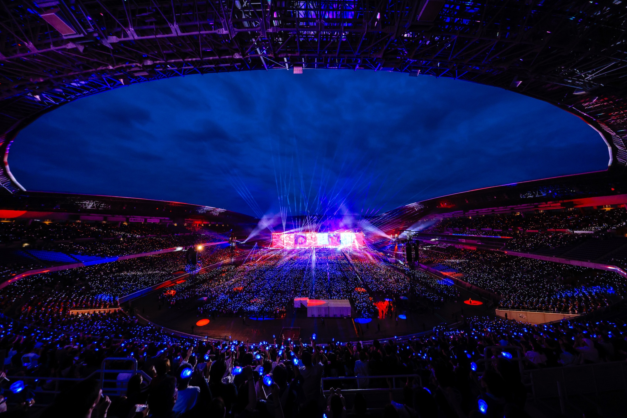 Ado『Ado STADIUM LIVE 2026「Ao」』