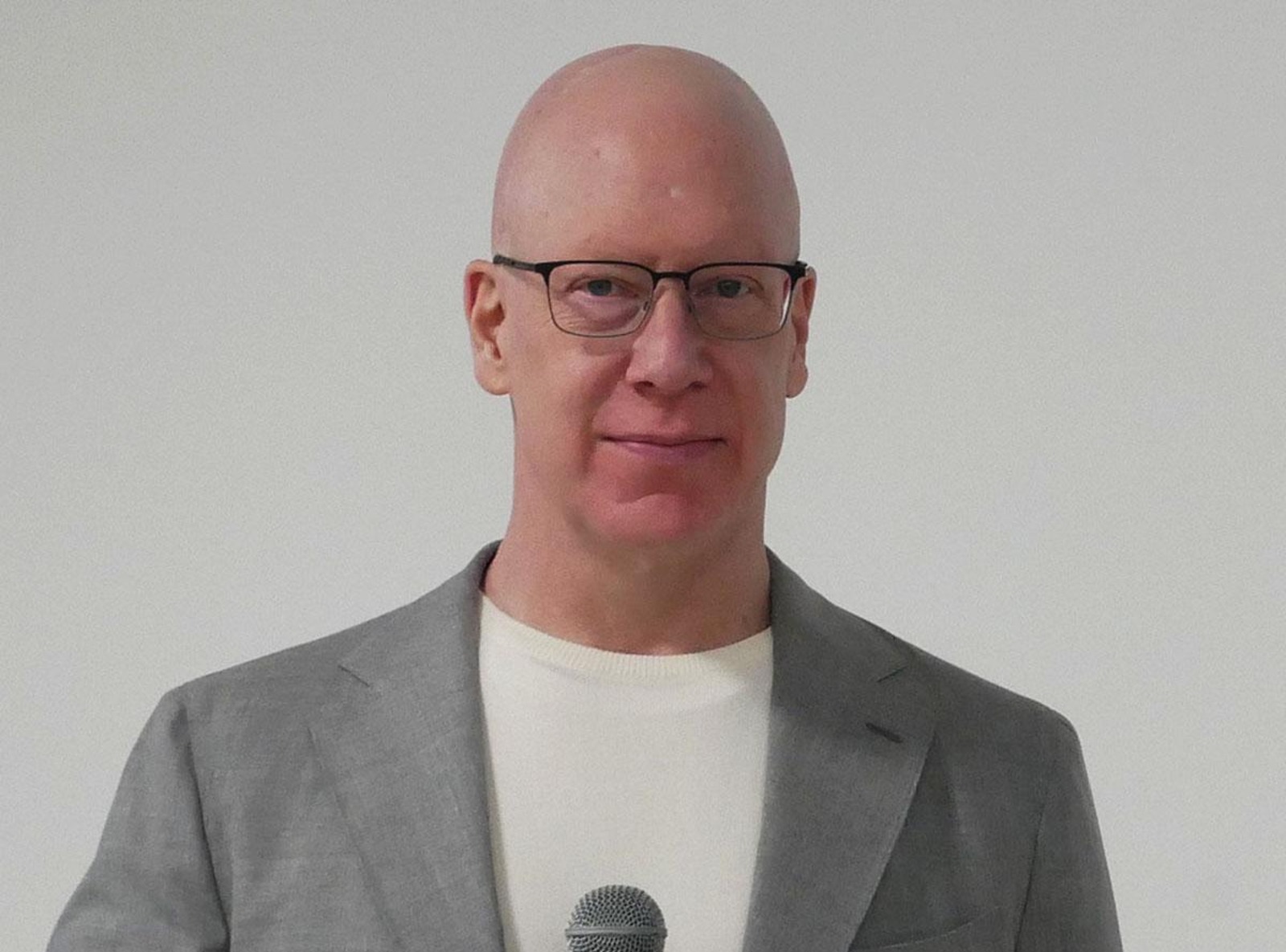 Vice-President, Hardware Engineering and Operationsのマシュー・コステロ氏