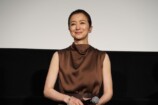 鈴木京香、藤原大祐に「綺麗な顔ね～」の画像