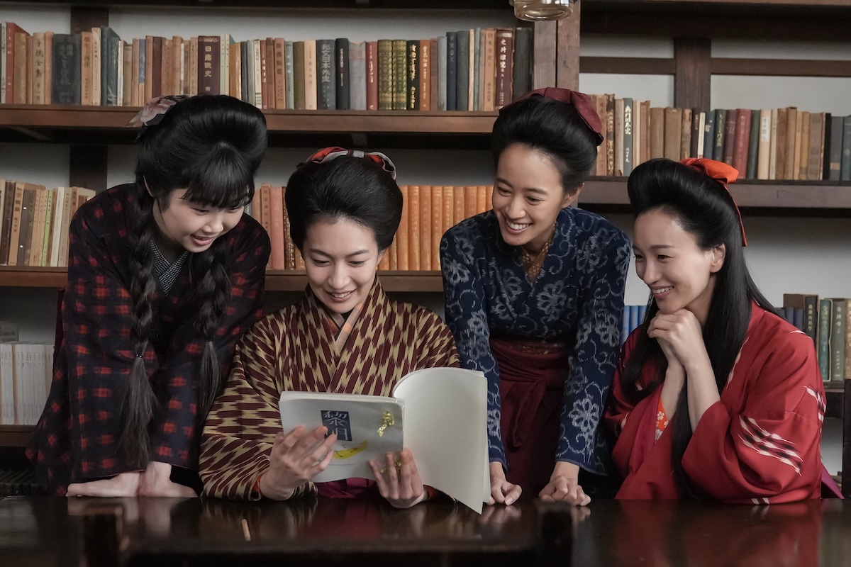 『ブラッサム』第7話、珠（石橋静河）らが創作した同人誌が評判を呼ぶ