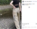 本田望結、“背中チラ見せ”の黒トップスの画像