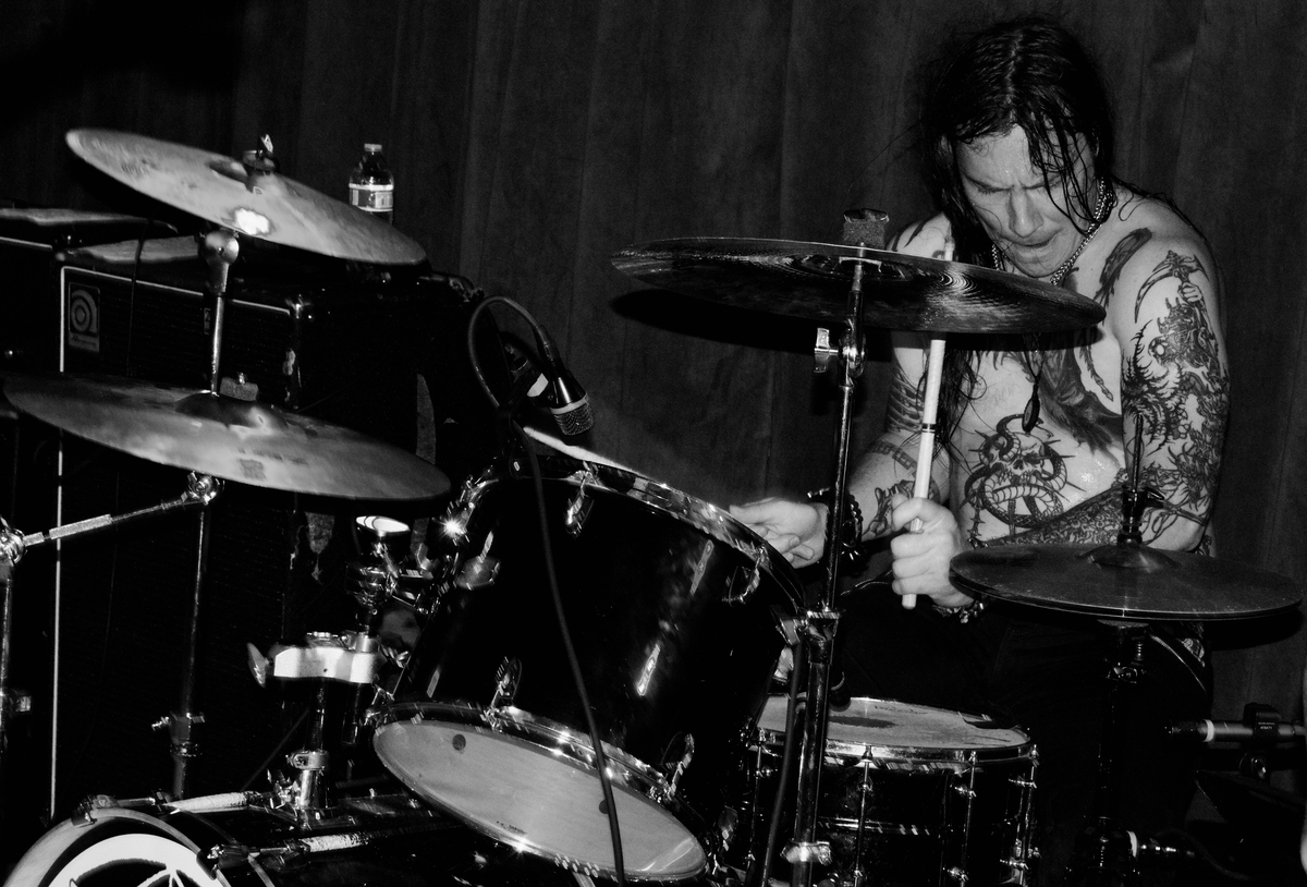 DEATH SIDE(撮影=Richard Kress)