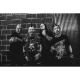 DEATH SIDE ヘルプのジョーと共に（撮影＝Nicholas Barberian）