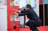 ガシャポン発表会に柏木由紀＆アンガ登壇の画像
