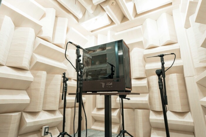 サイコム、パソコンの動作音を評価するための「無響室」を導入 静音ミニタワー新シリーズも開発中