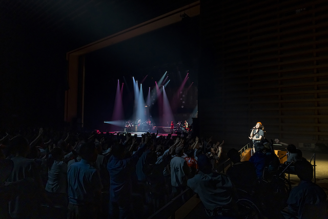 『JUJU HALL TOUR 2026 純喫茶JUJU「時間旅行」演出:松任谷正隆』より