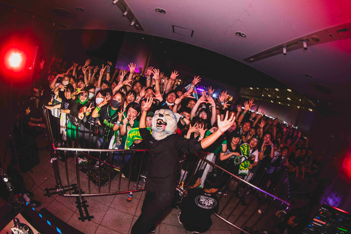 Santa Monica（MAN WITH A MISSION）（撮影＝Keiju Kawase）