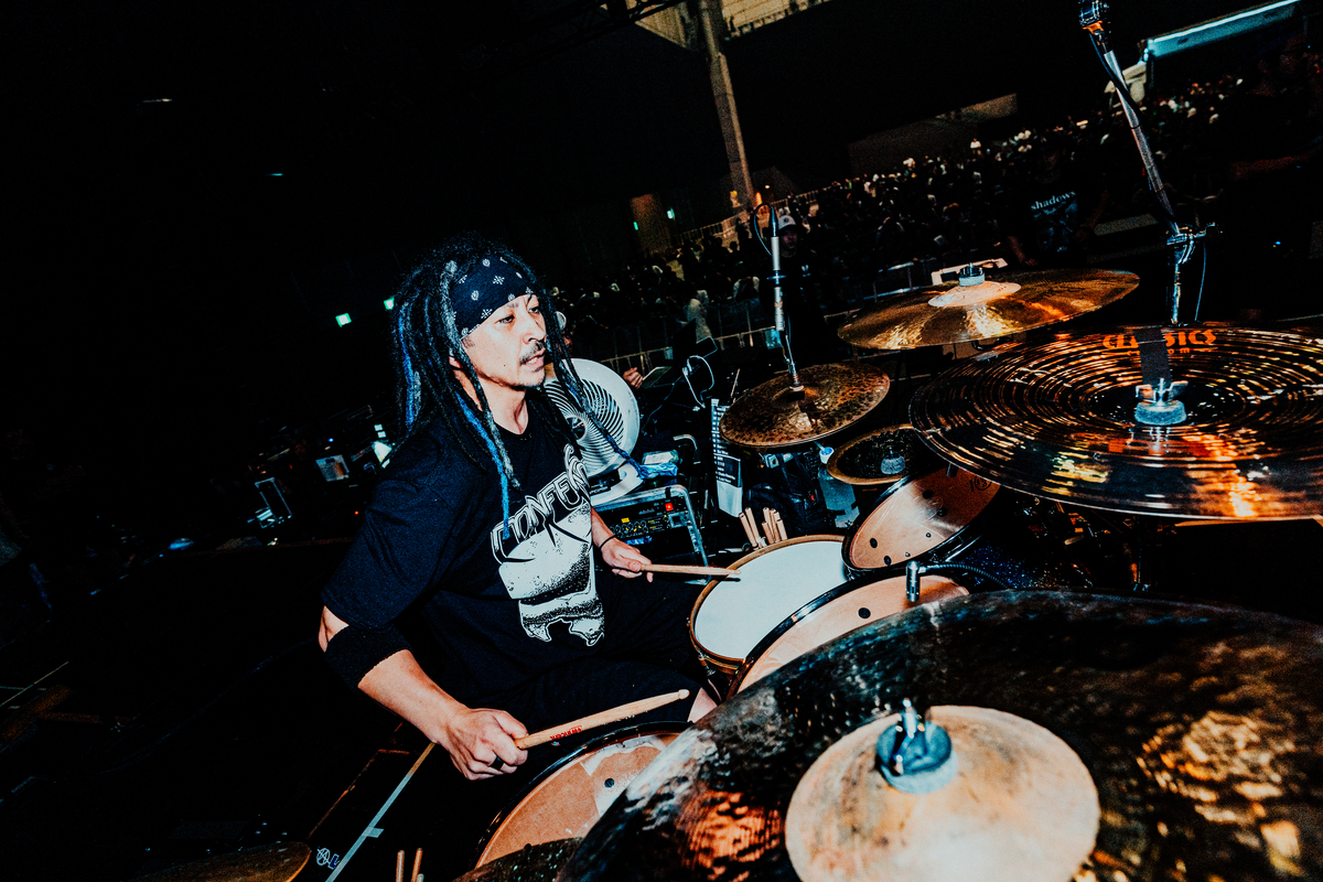SHADOWS（撮影＝Yuto Fukada）