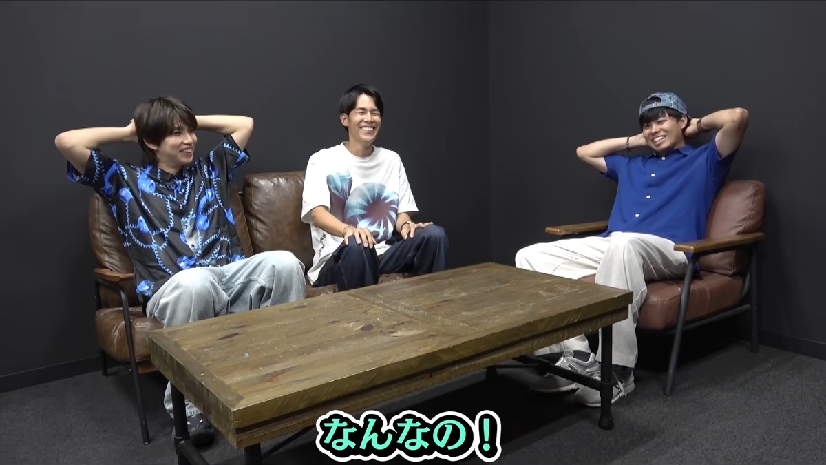 りょうの報告を待つはじめしゃちょーとマサイ