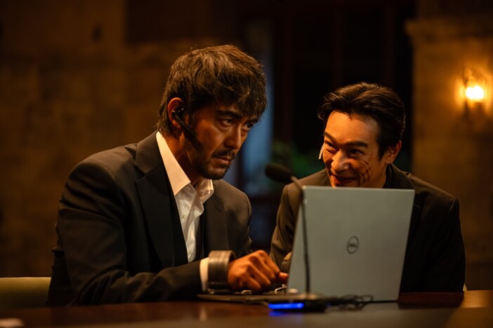 『VIVANT』“野崎”阿部寛の“闇落ち”に残る疑問 堺雅人との演技の対比から読み解く