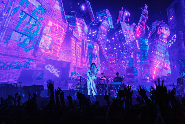『KENSHI YONEZU 2025 WORLD TOUR / JUNK』より/Photo by Yusuke Yamatani(ソウル公演)