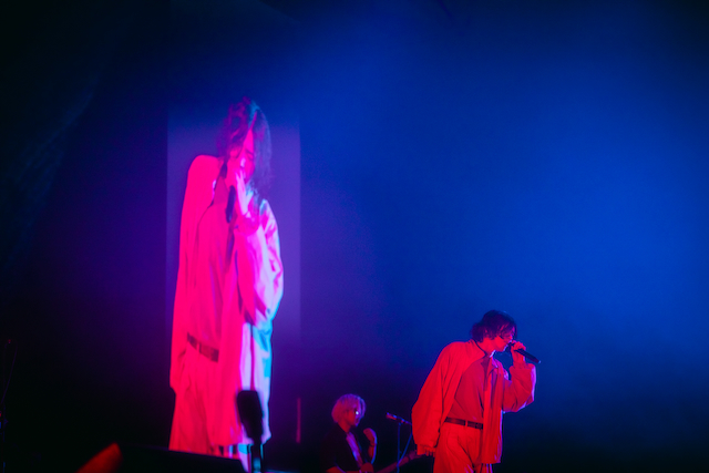 『KENSHI YONEZU 2025 WORLD TOUR / JUNK』より/(パリ公演)