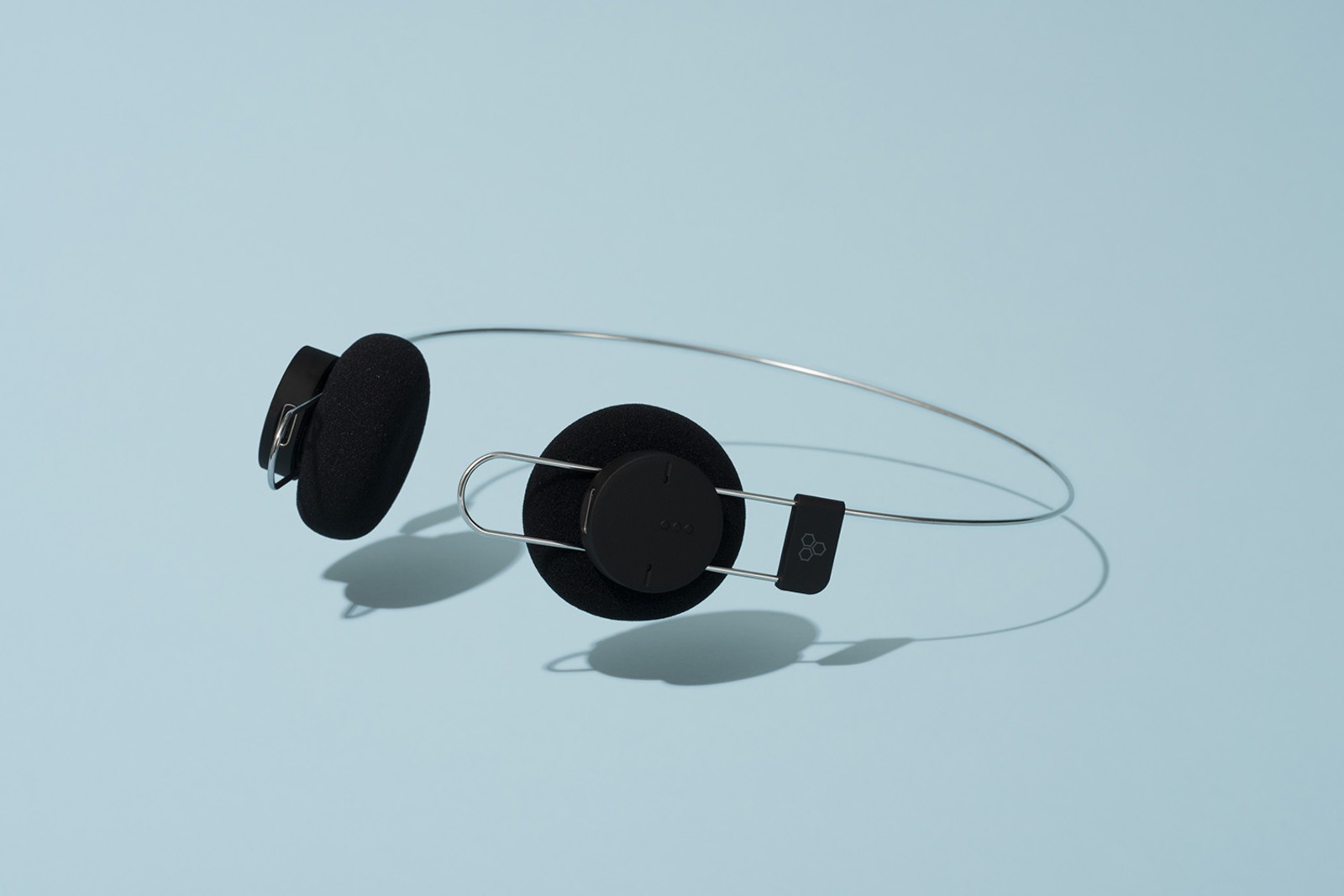 約40gの軽量ヘッドホンfinal『PORTA』の画像