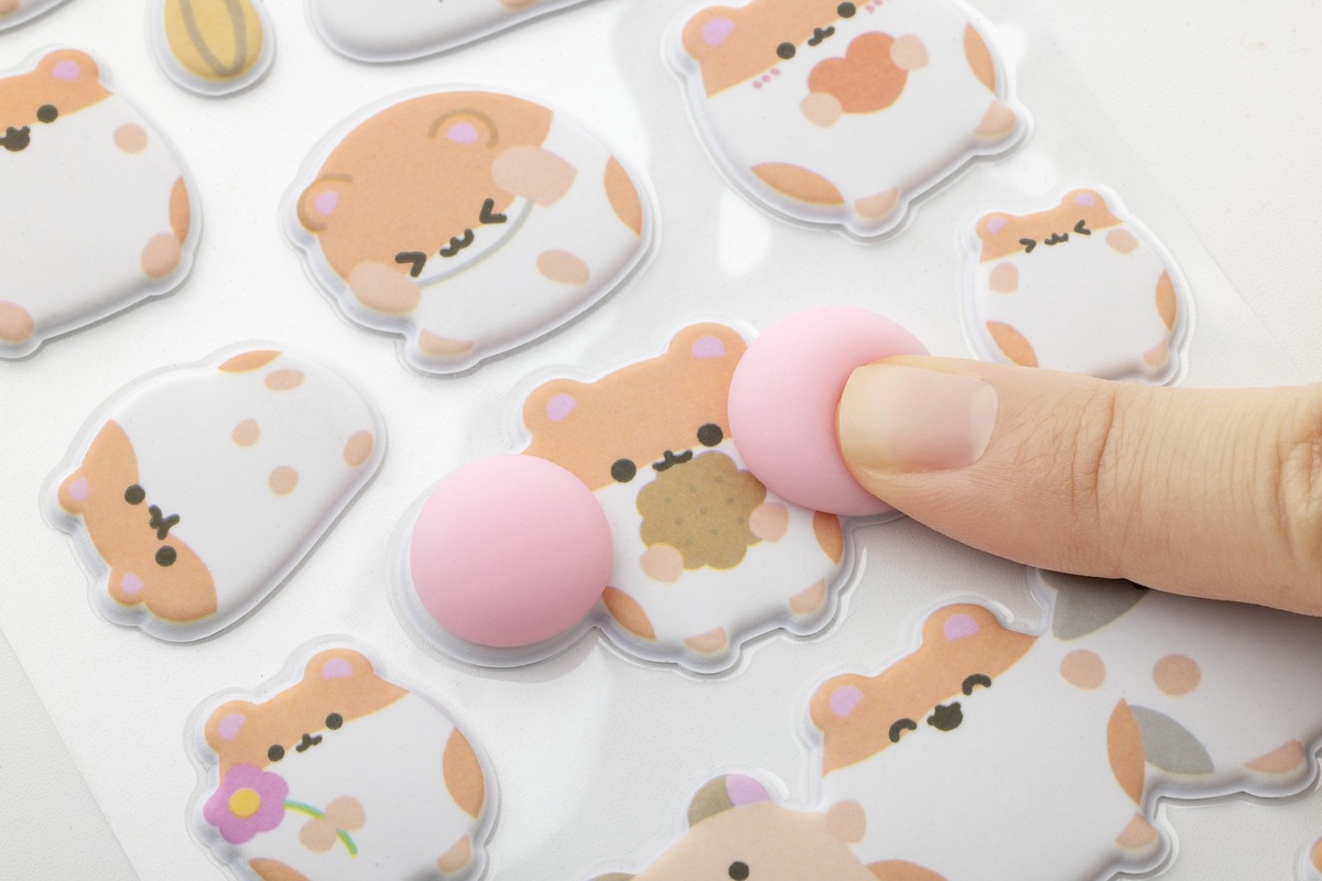 『ねないこ だれだ』立体シールが登場の画像